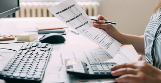 Limpar o nome sem pagar dívida: a verdade que a Serasa não conta